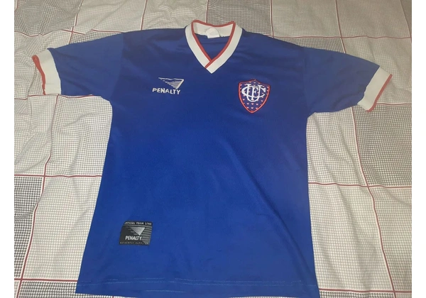 Camiaa universal futebol clube ano 2000