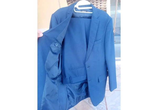 Terno tamanho 48 calça tamanho 40