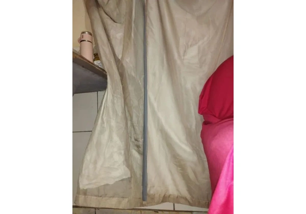 Cortina para janela semi nova, pratika lisa slim