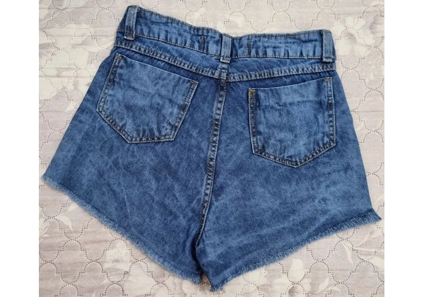03 Shorts Jeans n° 34 por R$80