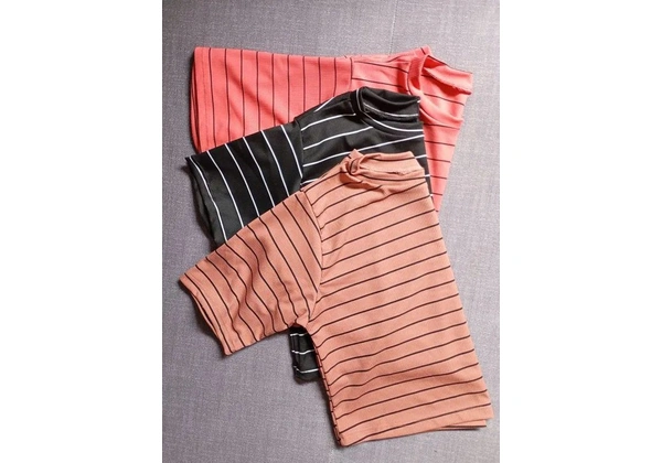 Cropped listrado