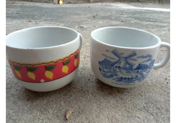 (Promoção de natal) 1 caneca + pires cena inglesa e 1 caneca tema de fruta (vai de brinde)