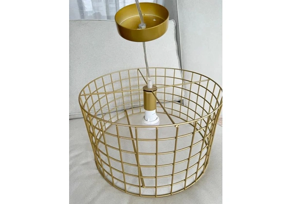 Lustre dourado