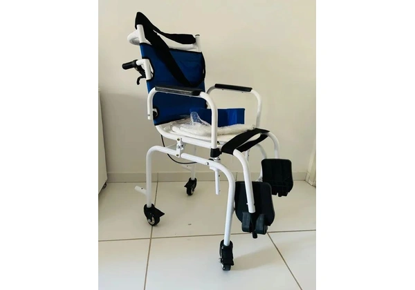 Cadeira de Banho especial