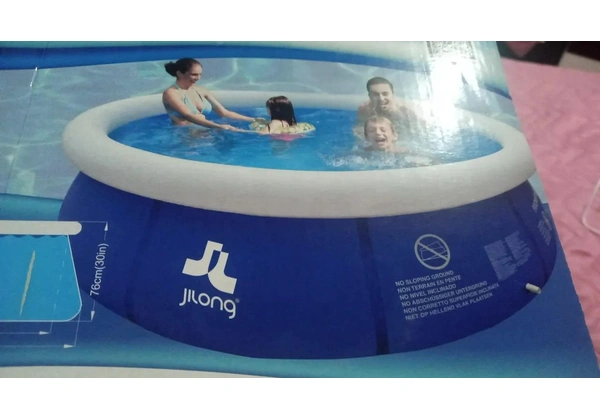 Piscina LIlong