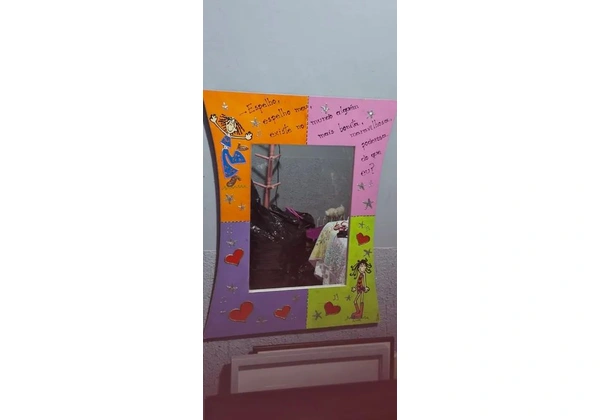Espelho infantil decorado