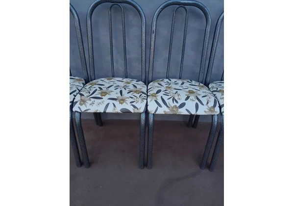 CADEIRA TUBOLAR AVULSA, LEIAM: