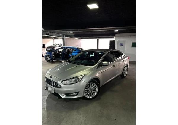 Focus Titanium Sedan
