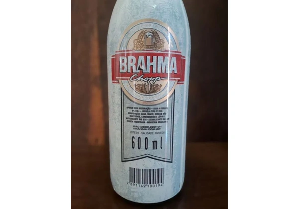 Antiguidade / Cerveja Brahma 600 ml edição especial 2000.