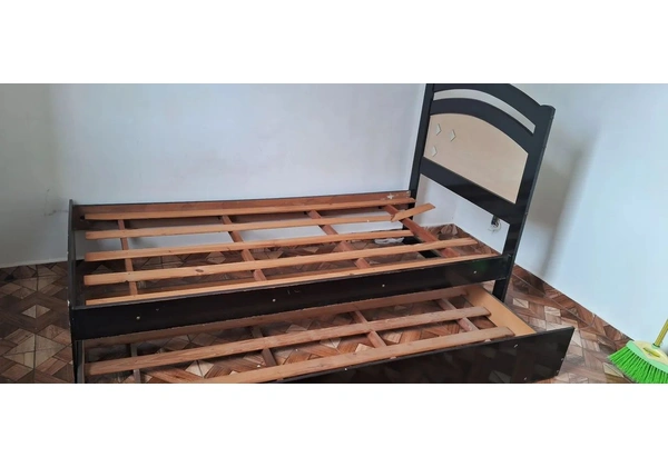 Vendo Bicama Solteiro, Guarda Roupa (casal), Guarda Roupa (solteiro), Cama de casal