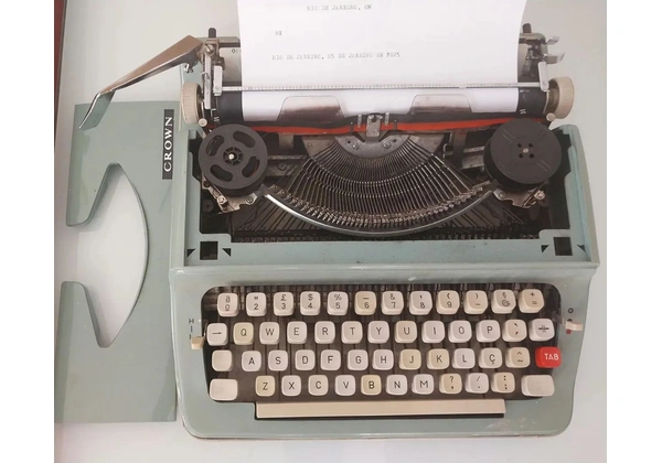 Máquina de Datilografar Crown