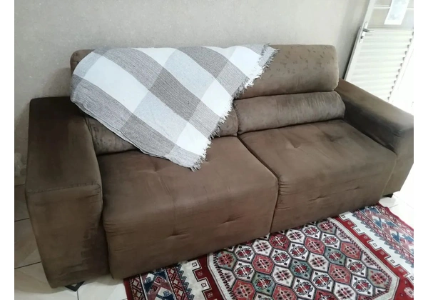 Sofá retrátil reclinável