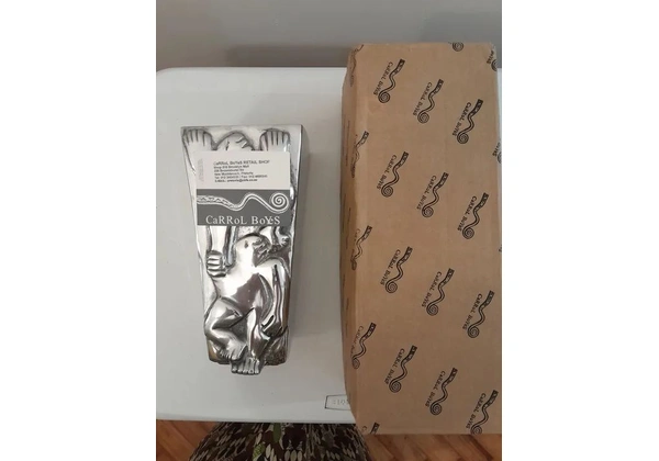 VASO DE METAL - Artista Carrol Boyes Africa do Sul