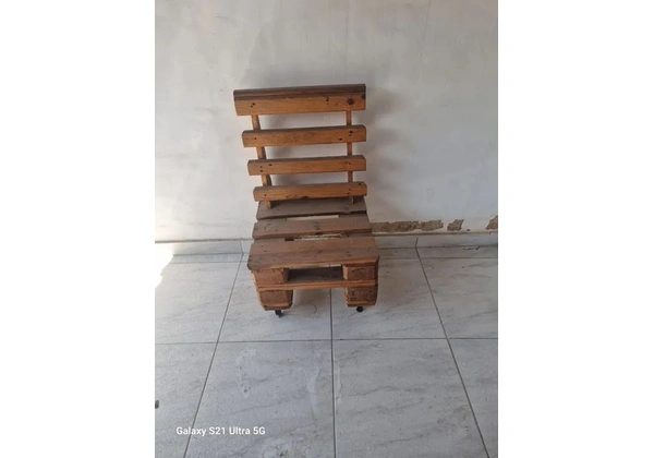Conjunto de mesa e cadeiras palete