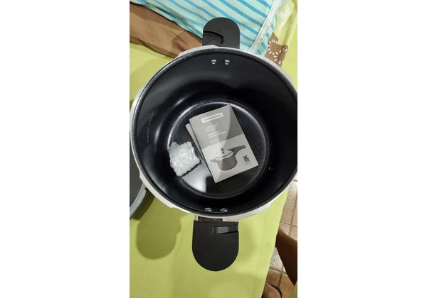 Panela de Pressão Tramontina Valência Black 7 Lts