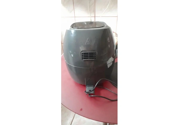 Air Fryer Electrolux 5L 220v seminova