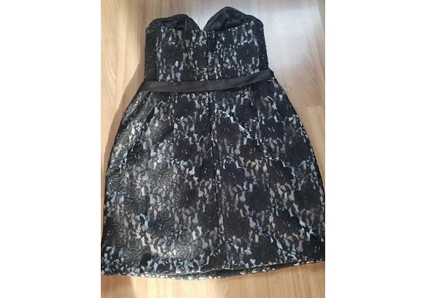 Vestido de renda preto - Tamanho P
