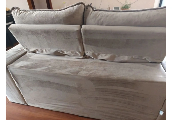 Sofá de 2 lugares em Suede retrátil