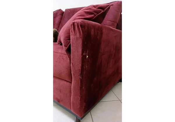Sofá 3 lugares de veludo vermelho/vinho