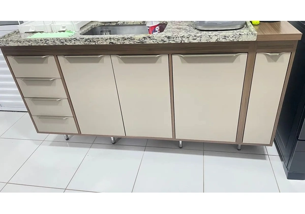 Modulados para cozinha (armários) e escritório