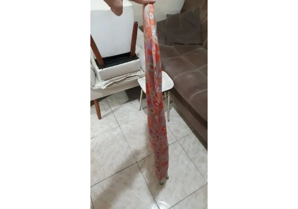 Tábua de passar + ferro incluso tabua