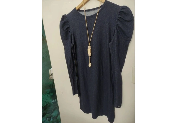 Vestido Tam M (até Tam 44) 50, 00<br>Jeans malha strach<br>Modela no corpo<br>Altura 95cm