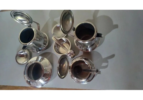 Conjunto de Jogo de Chá e Café em Aço Inox - 5 peças