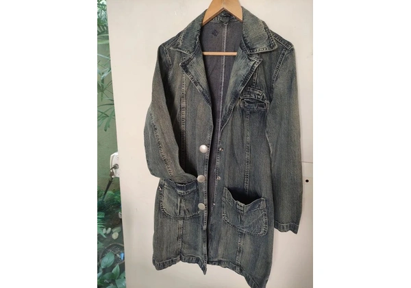 BIVIK JEANS casaco/ vestido Tam M ( até tam 46) 85, 00