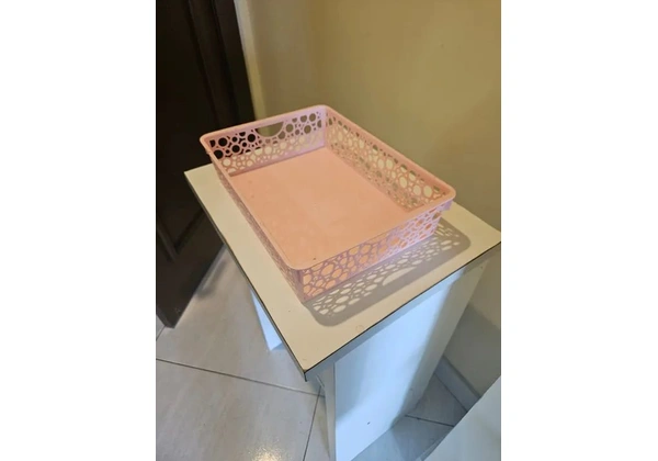 Bandeja rosa de plástico