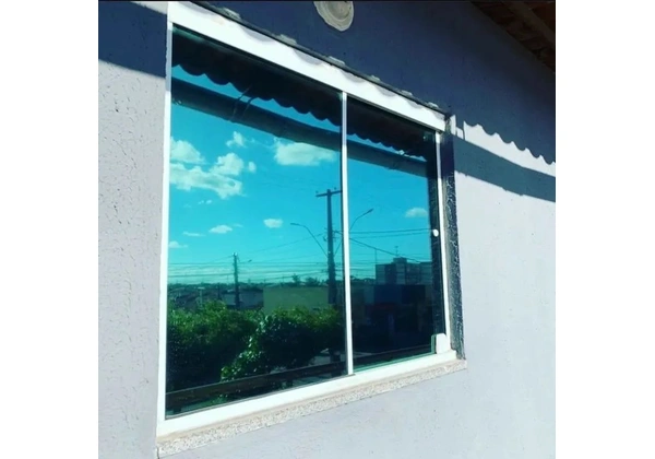 Película residencial e automotiva
