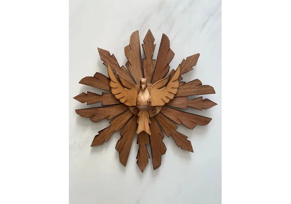 Divinos de diversas formas e tamanhos