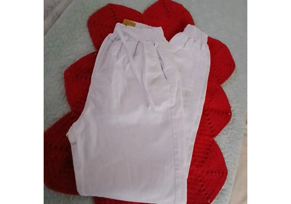 Calça branca