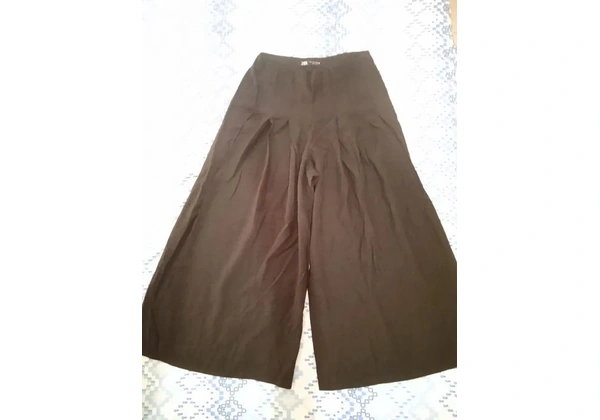 Pantalona acinturada Zara