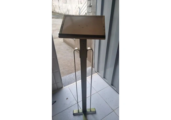 Pulpitos de Metal Para Igreja.
