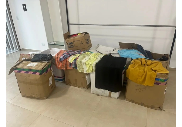 Lote de roupas novas para brechó