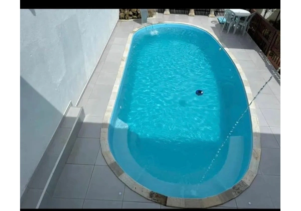 Piscina de fibra 7 metros instalada