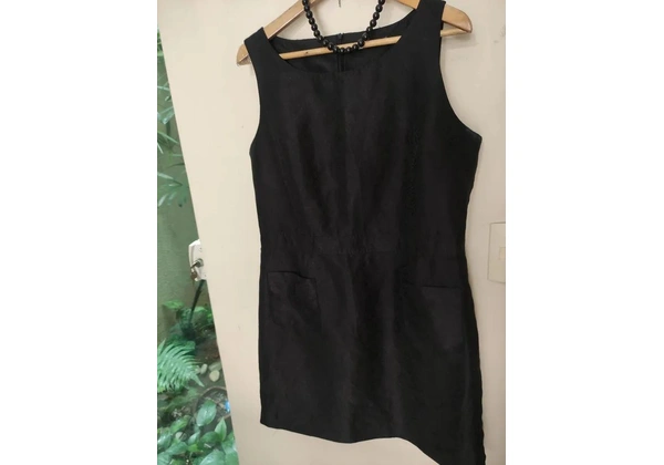 ALK URBAN vestido Tam 48 75, 00<br>Com textura/ forrado <br>Altura 98cm<br>