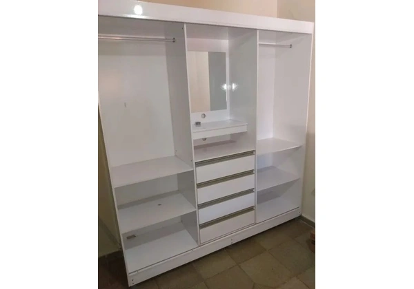 Guarda roupa de casal Semi Novo