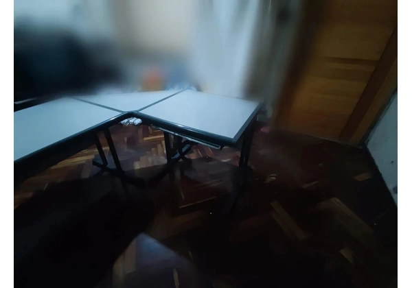 Escrivaninha/Mesa de escritório em L marca Projeto. Barata