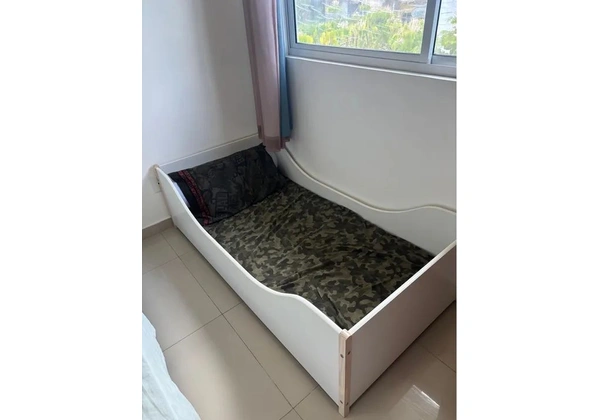 Cama Infantil montessoriana Tok&Stok Pin play