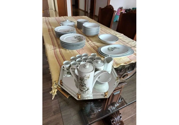 Aparelho de Jantar de Porcelana Schmidt Anos 70
