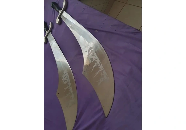 Espadas de decoração