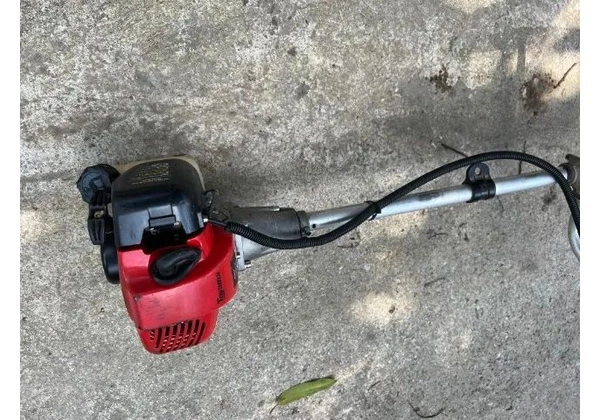 Roçadeira Toyama - TBC26X - Gasolina