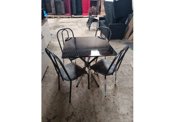 Mesa Kasianc 4 cadeiras 70x70