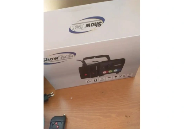 Vende-se maquina de fumaça nova. usada apenas uma vez