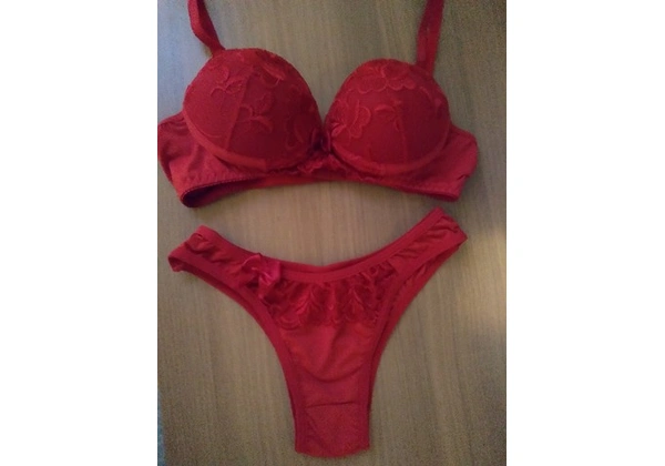 Conj. sutiã com bojo e calcinha pink, rosa e vermelho