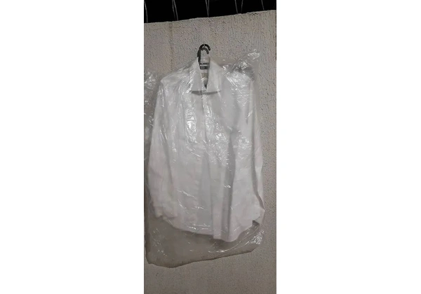 Camisa branca masculina