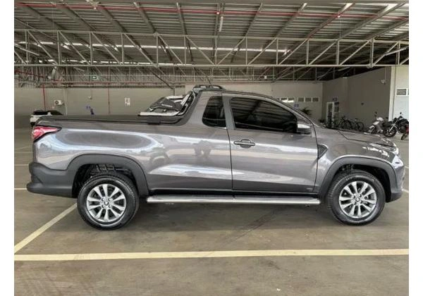 FIAT STRADA FREEDOM 1.3 FLEX CS PLUS 2023/2024 COM APENAS 6.100 KM, COMPLETA, IGUAL A OKM