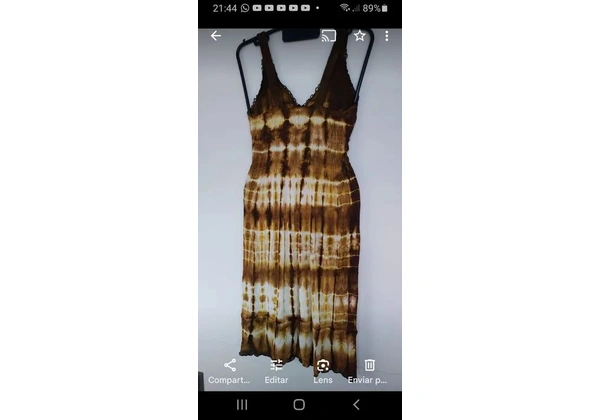 Vestido tie dye marrom e branco