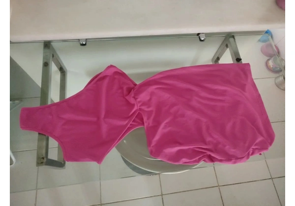 Vestido Rosa Pink com fenda lateral - Tamanho P